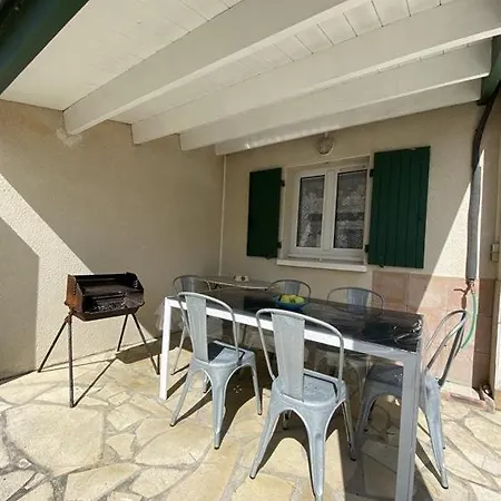 Maison 4 Pieces 6 Couchages Pierre D'oleron Spo000-122 *