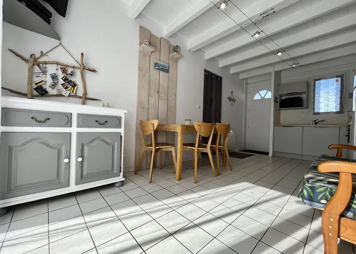 Maison 4 Pièces 6 Couchages Pierre D'oléron Spo000-122 Villa *