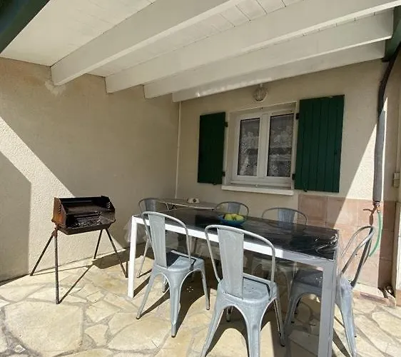 Maison 4 Pièces 6 Couchages Pierre D'oléron Spo000-122 *